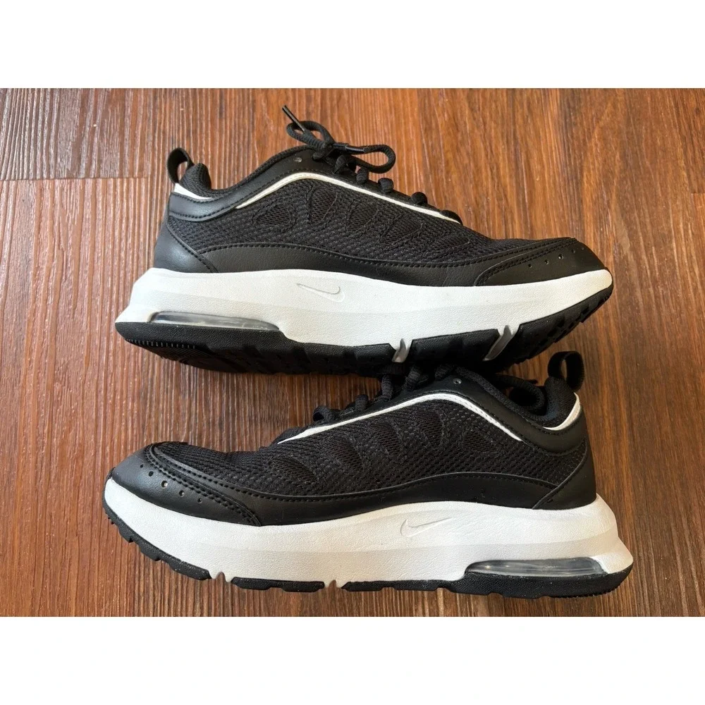 Nike Air‎ Max Womens Size 6 Black White Casual Sneaker CU4870-001